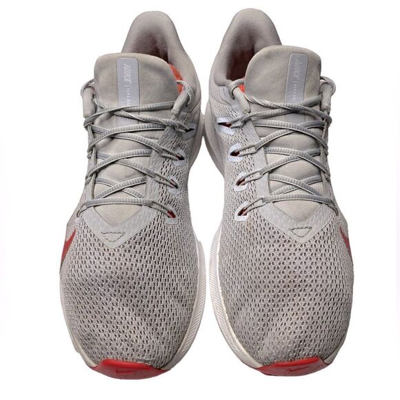 Nike Quest 2 Wm’s Sz 9 Wolf Grey Red Orbit Running Athletic Tie Up Sneakers - Picture 2 of 10